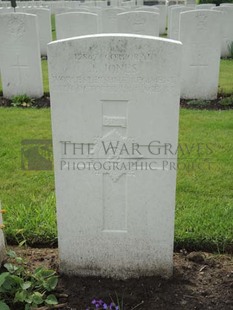 BROWN'S ROAD MILITARY CEMETERY, FESTUBERT - JONES, JOHN